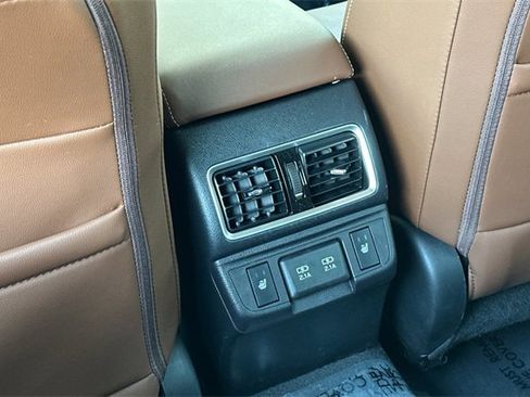 Used 2019 Subaru Outback 3.6R Touring image 14