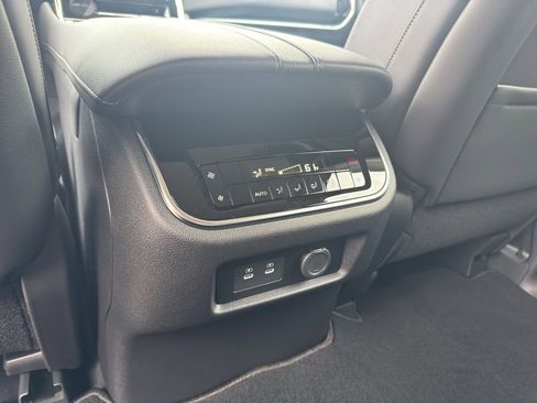 New 2026 Nissan Armada SV image 21