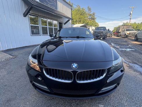 Used 2011 BMW Z4 sDrive30i RWD image 2