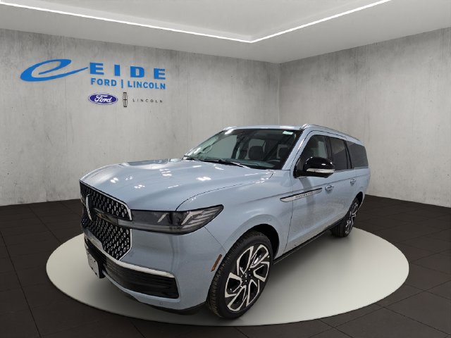 New 2027 Lincoln Navigator L Reserve AWD/4WD image 2