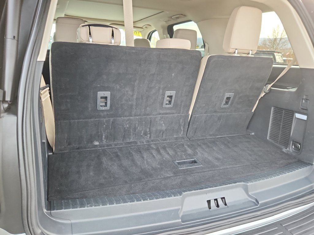 Used 2024 Ford Expedition Limited AWD/4WD image 14