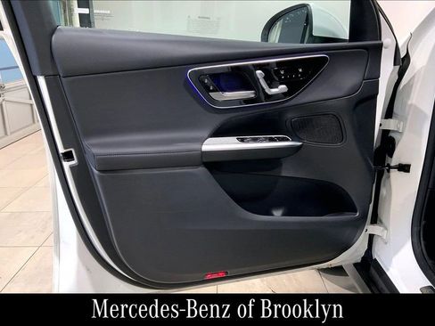 Used 2026 Mercedes-Benz GLC 300 4MATIC image 22