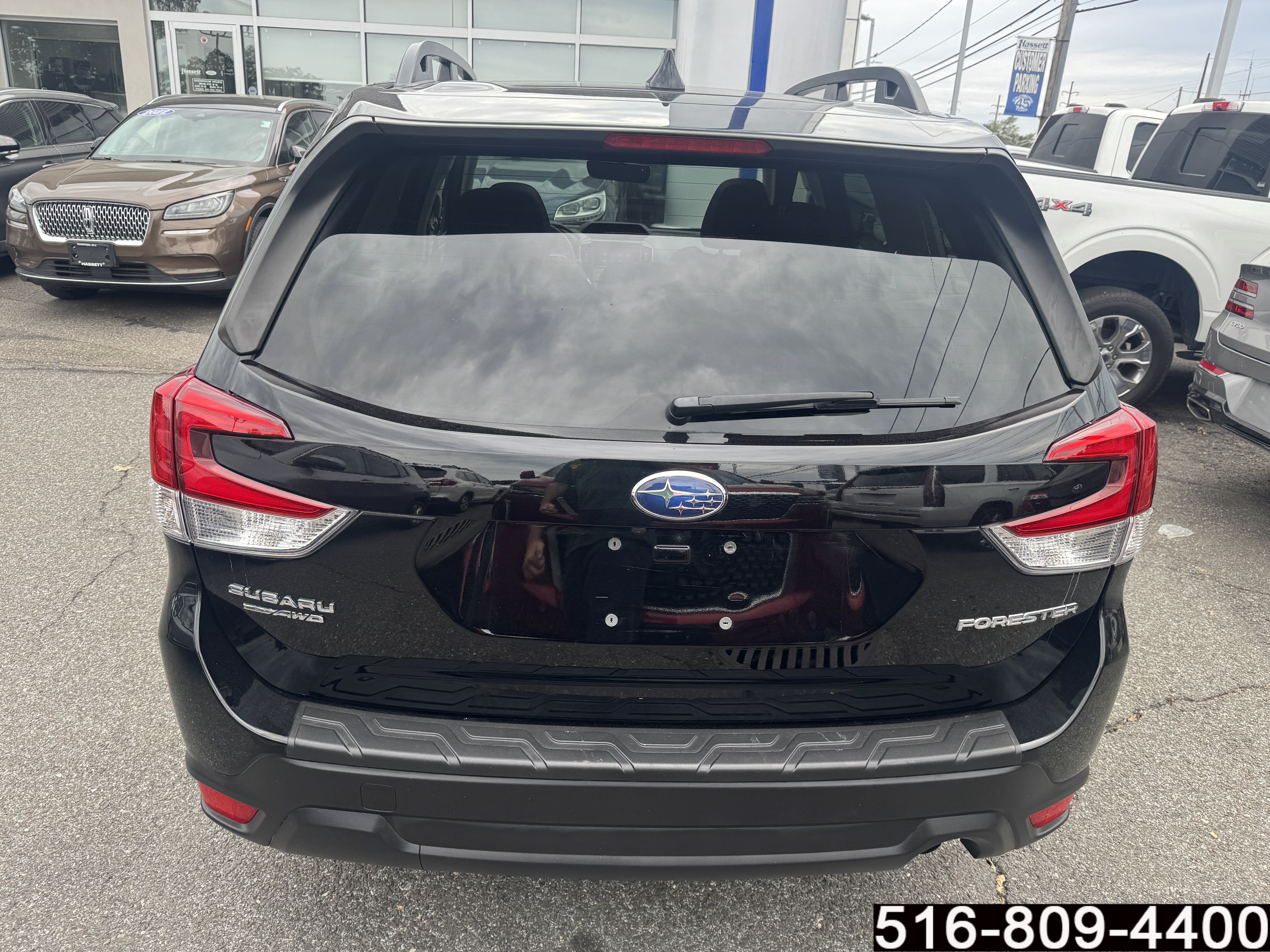 Used 2024 Subaru Forester Premium AWD/4WD image 6
