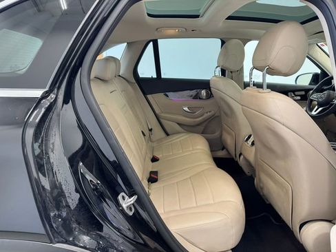 Used 2022 Mercedes-Benz GLC 300 GLC 300 image 18