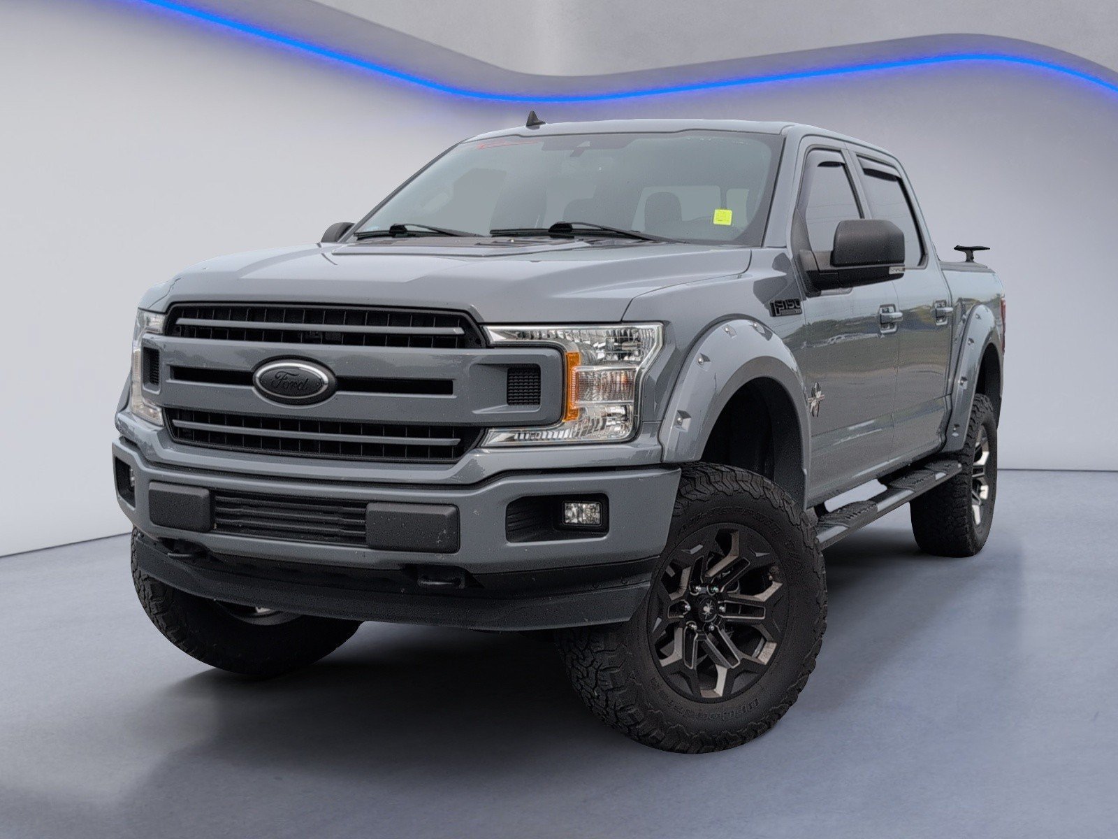 Used 2019 Ford F150 XLT w/ Equipment Group 302A Luxury AWD/4WD image 2
