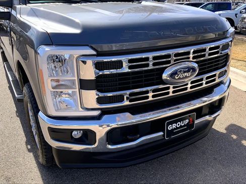 Certified 2023 Ford F250 XLT image 30