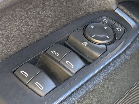 Certified 2025 Chevrolet Silverado 1500 LT image 26