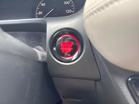 Used 2023 Honda HR-V LX image 27