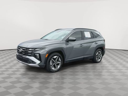 Used 2025 Hyundai Tucson SEL FWD image 4