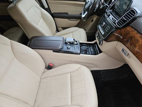 Used 2019 Mercedes-Benz GLS 450 4MATIC image 10