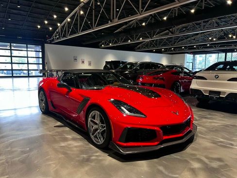 Used 2019 Chevrolet Corvette ZR1 RWD image 10