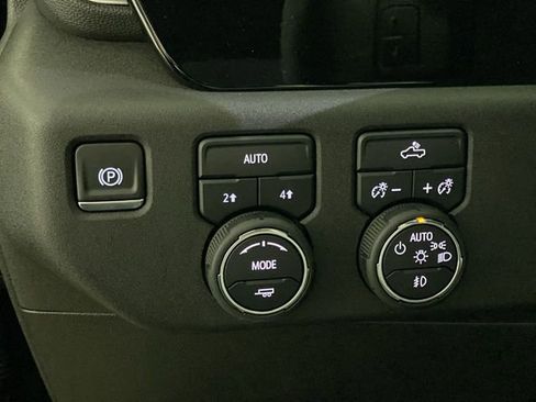 Certified 2025 Chevrolet Silverado 1500 RST w/ Convenience Package II AWD/4WD image 42