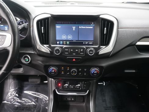 Used 2018 GMC Terrain SLT w/ Preferred Package FWD image 19