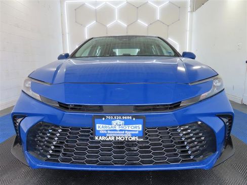 Used 2025 Toyota Camry LE FWD image 3
