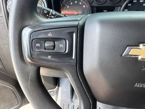 Used 2022 Chevrolet Silverado 2500 Custom w/ Custom Convenience Package AWD/4WD image 22
