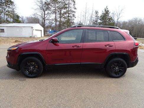 Used 2018 Jeep Cherokee Latitude w/ Quick Order Package 26T image 7