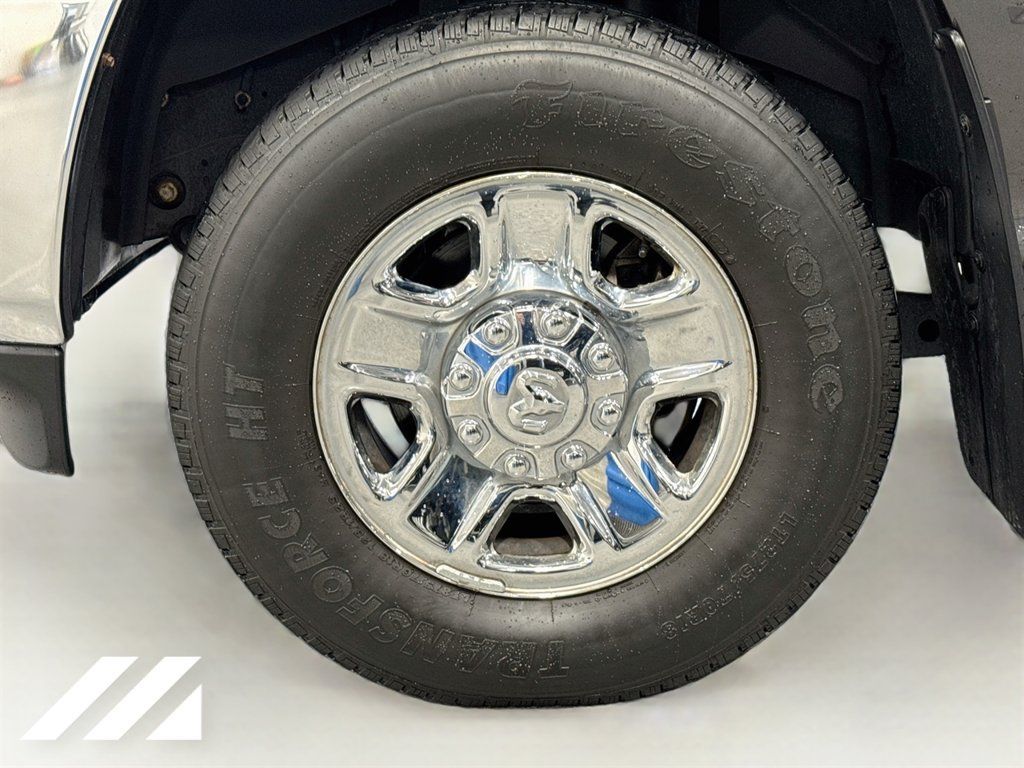 Used 2022 RAM 2500 Tradesman w/ Chrome Appearance Group AWD/4WD image 31