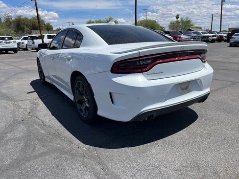 Used 2018 Dodge Charger SXT Plus w/ Beats Audio Group RWD image 5