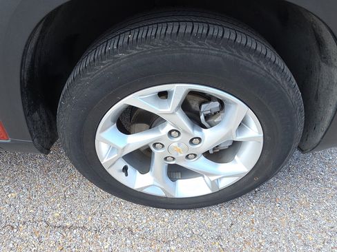 Used 2024 Chevrolet Trax LS w/ LS Convenience Package image 10