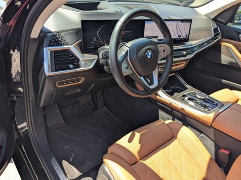 Certified 2024 BMW X7 xDrive40i image 2