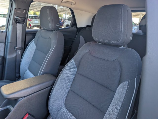 Used 2025 Chevrolet TrailBlazer LT FWD image 10