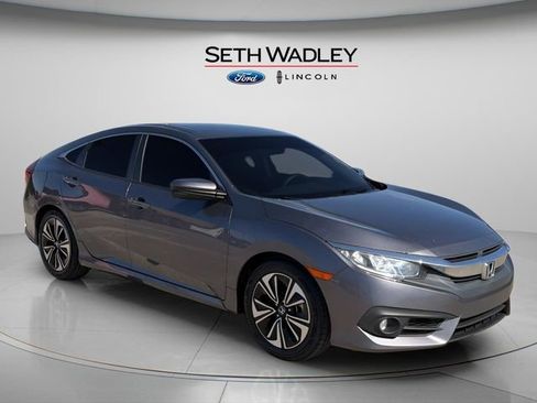 Used 2017 Honda Civic EX-T image 1
