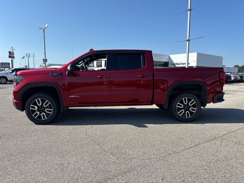 Used 2023 GMC Sierra 1500 AT4 w/ AT4 Premium Package AWD/4WD image 3