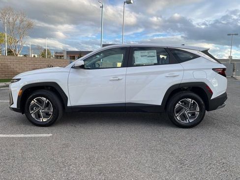 New 2026 Hyundai Tucson Blue SE image 6