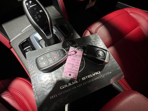 Used 2021 Alfa Romeo Stelvio Ti w/ Nero Edizione image 53