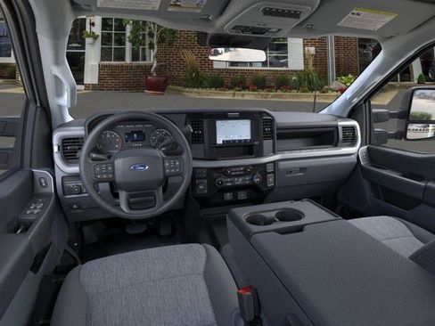 New 2026 Ford F550 4x4 Crew Cab image 19