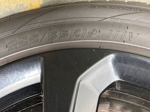 Used 2017 Jaguar F-PACE Premium image 43