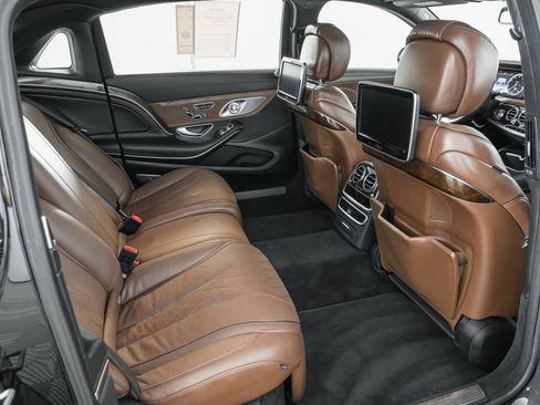 Used 2016 Mercedes-Benz Maybach S 600 image 13