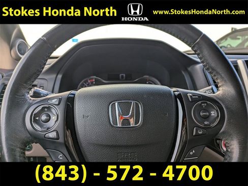 Used 2016 Honda Pilot Touring image 32
