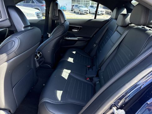 Used 2023 Mercedes-Benz C 300 Sedan image 10