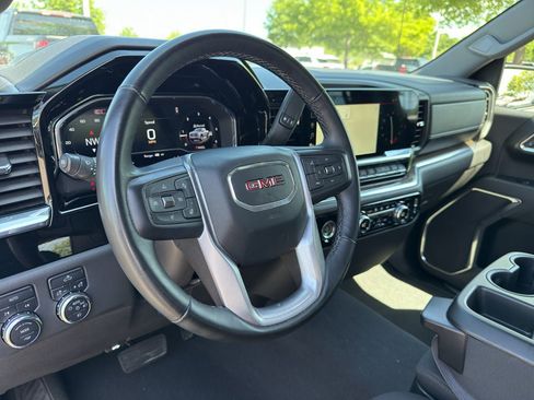 Used 2024 GMC Sierra 1500 Elevation AWD/4WD image 32