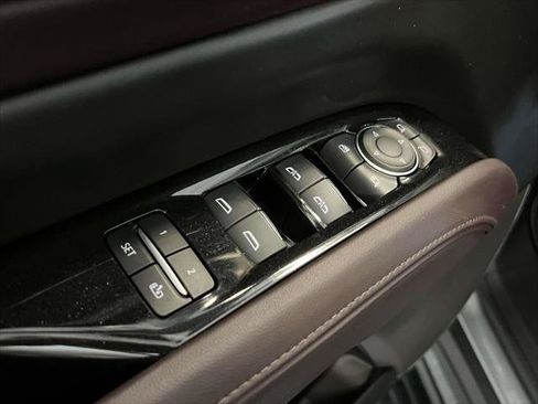 Used 2023 Cadillac Escalade ESV Premium Luxury Platinum w/ LPO, Radiant Package image 17