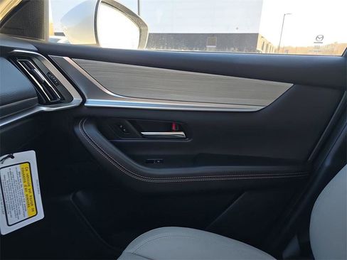 New 2026 MAZDA CX-90 Plug-In Hybrid w/ Preferred image 24