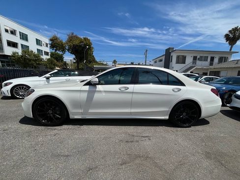 Used 2019 Mercedes-Benz S 560 Sedan image 11