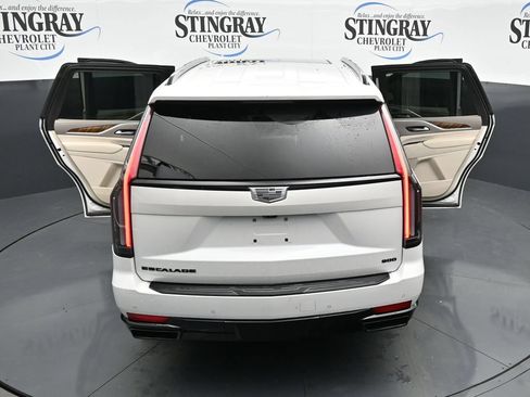 Used 2023 Cadillac Escalade Sport Platinum w/ LPO, ONYX Package AWD/4WD image 35