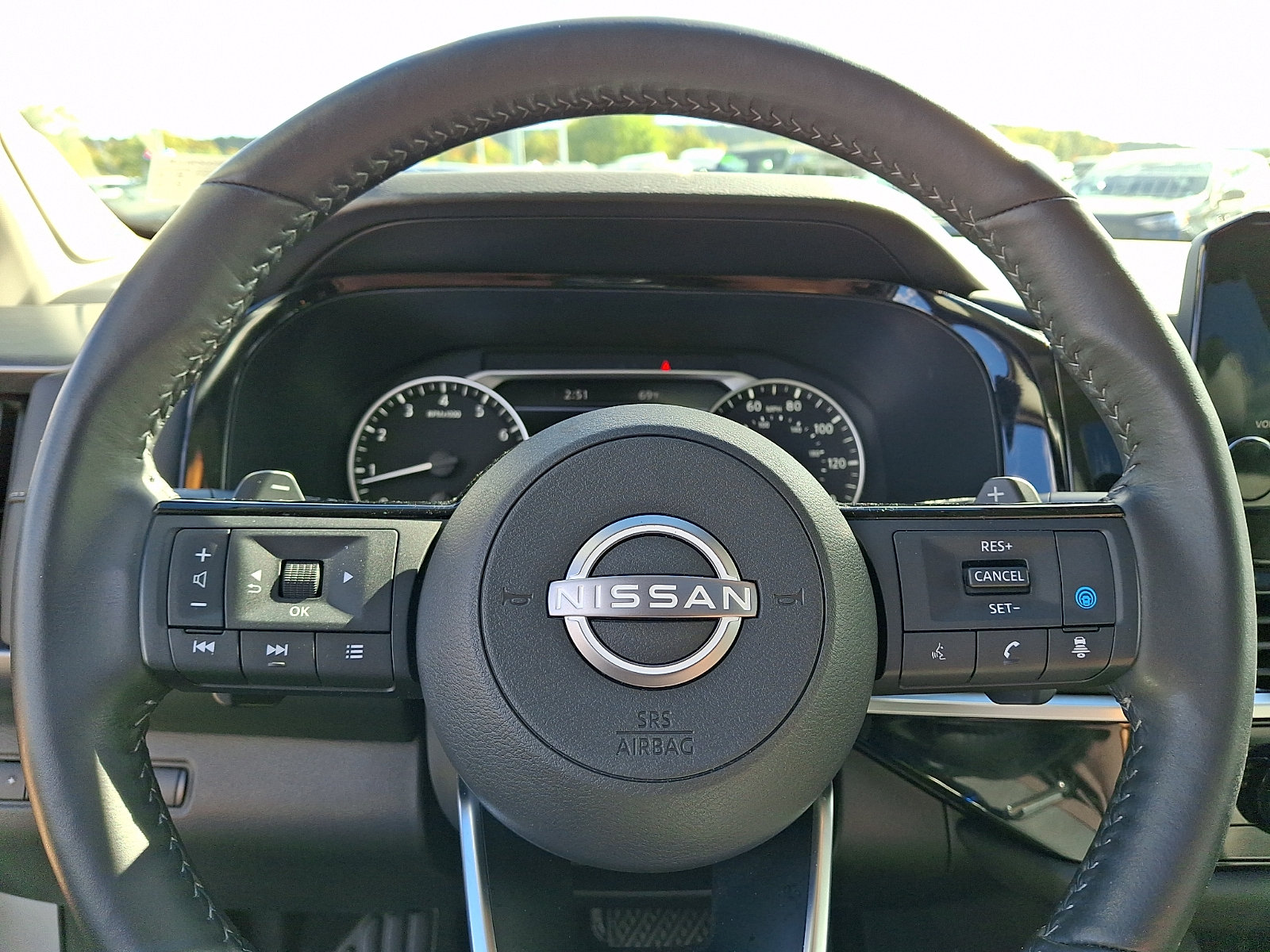 Used 2024 Nissan Pathfinder SL w/ SL Premium Package AWD/4WD image 22