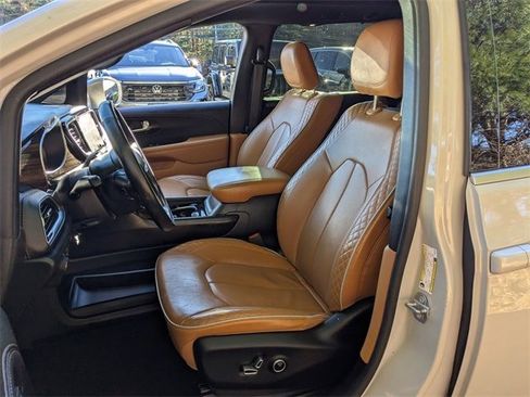 Certified 2021 Chrysler Pacifica Pinnacle image 22