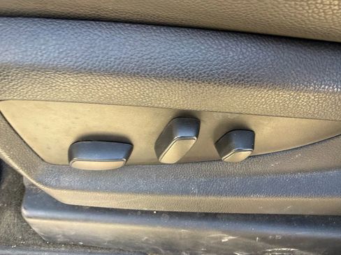 Used 2016 Chevrolet Suburban LTZ image 15