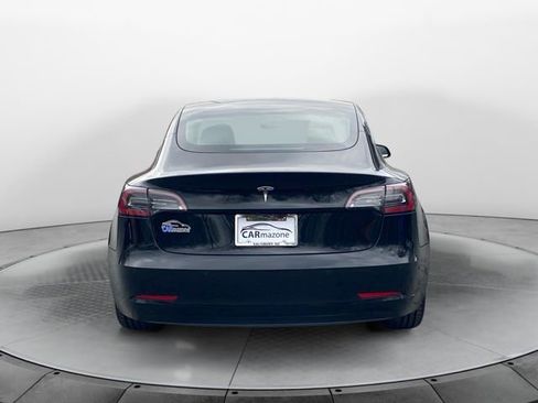 Used 2018 Tesla Model 3 Long Range image 4