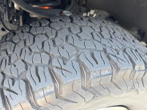 Used 2023 Ford F150 Raptor w/ Raptor Carbon Fiber Package image 31