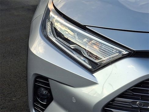 Certified 2020 Toyota RAV4 XSE image 9