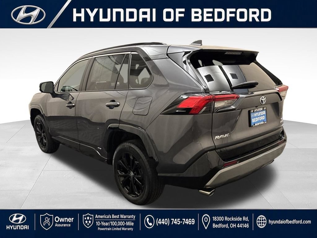 Used 2023 Toyota RAV4 SE w/ Convenience Package AWD/4WD image 10