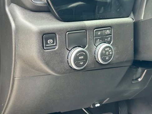 Used 2026 GMC Sierra 1500 SLT RWD image 36