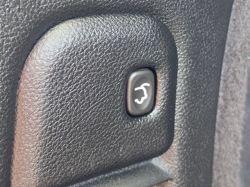 Used 2025 Dodge Durango GT AWD/4WD image 14