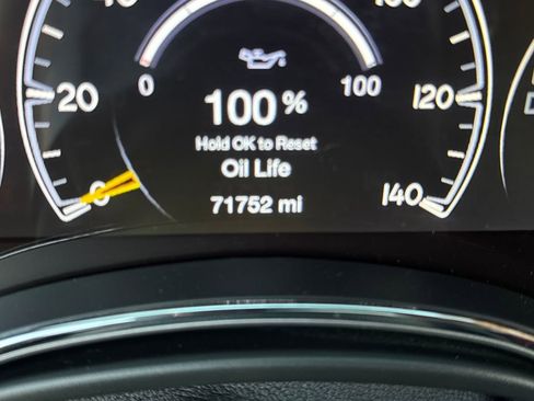 Used 2020 Jeep Grand Cherokee Limited w/ Luxury Group II image 25