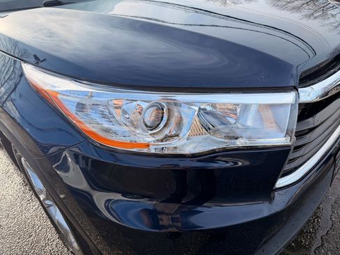 Used 2016 Toyota Highlander Limited Platinum image 12